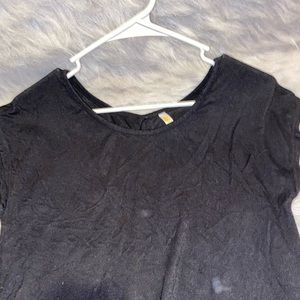 black t shirt